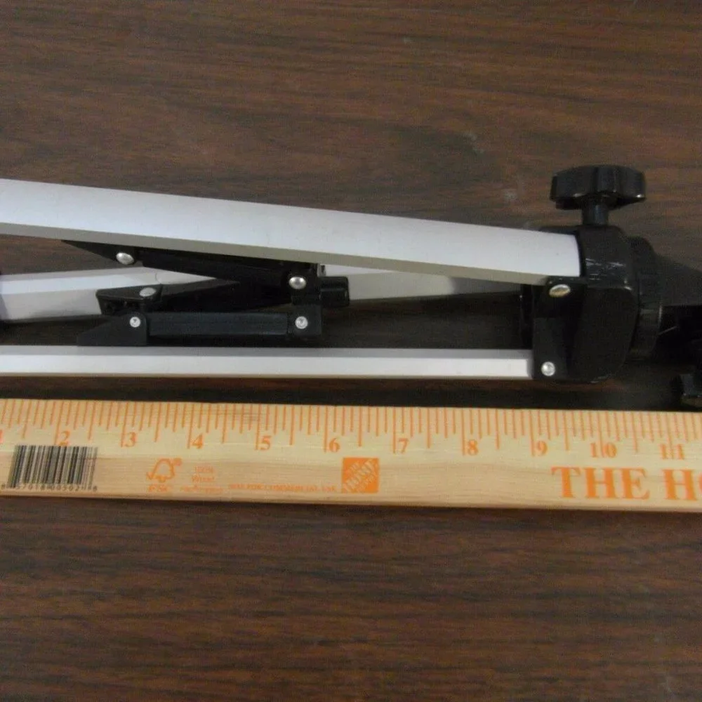 SILVER BLACK PROFESSIONAL CAMERA PHOTOGRAPHER TRIPOD APPROX. 12